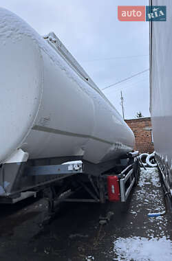 Цистерна полуприцеп Fruehauf TF34 1997 в 