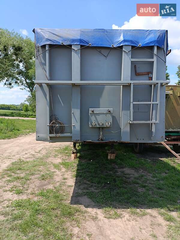 Зерновоз - напівпричіп Fruehauf TF34 1995 в Лохвиці