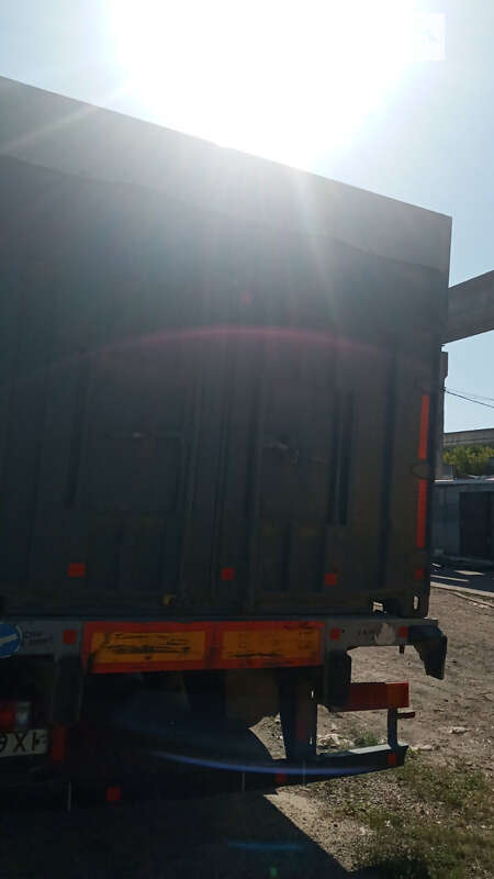 Зерновоз - полуприцеп Fruehauf TF34C1 2000 в Киеве