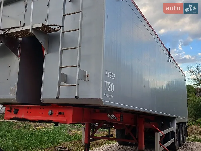Fruehauf ТХ 2011
