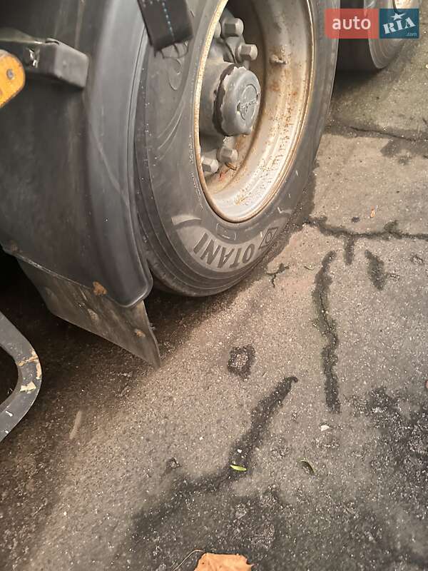 Тентований борт (штора) - напівпричіп Fruehauf TX 34 2006 в Луцьку