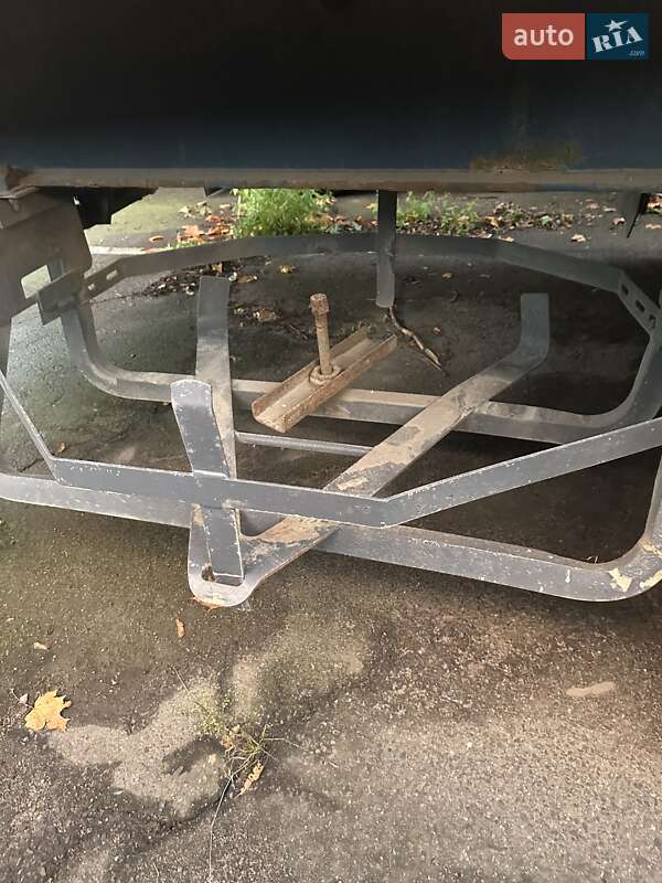 Тентований борт (штора) - напівпричіп Fruehauf TX 34 2006 в Луцьку