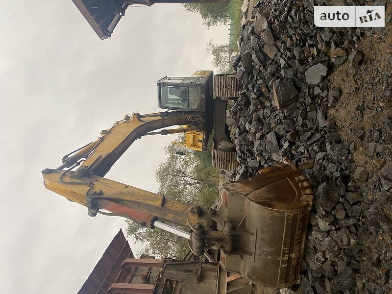 Гусеничный экскаватор Furukawa LS 2002 в Виннице