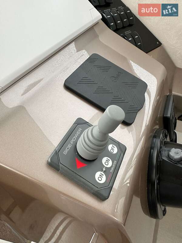 Моторная яхта Galeon 300 2021 в Киеве фото 8 Моторная яхта Galeon 300 2021 в Киеве