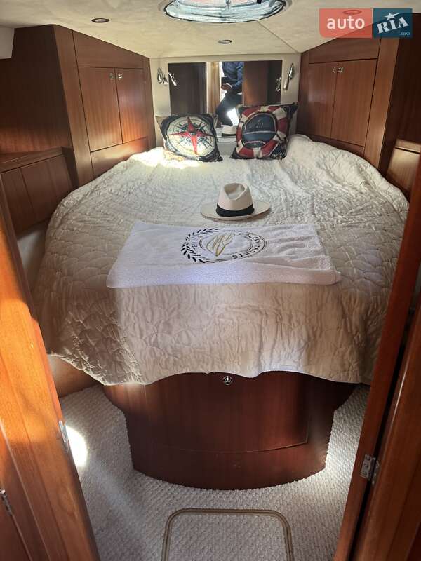 Моторная яхта Galeon 330 2008 в Киеве фото 7 Моторная яхта Galeon 330 2008 в Киеве