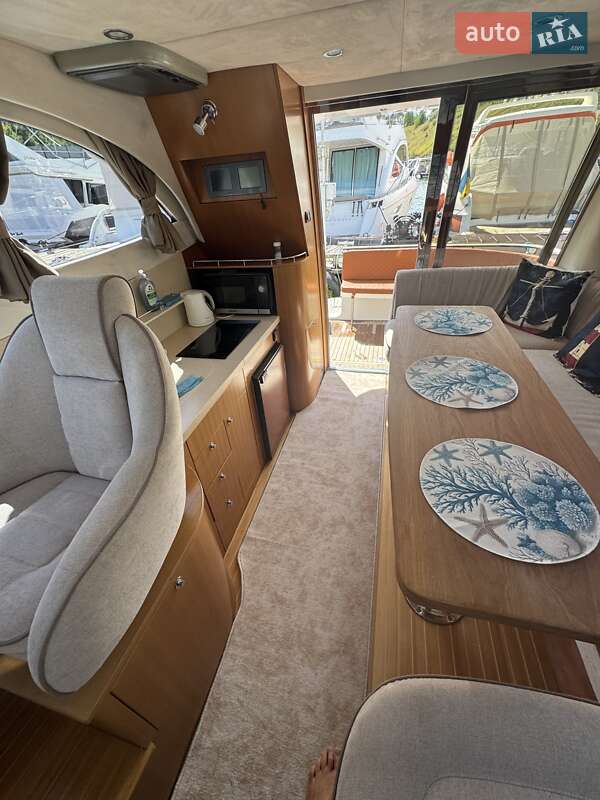 Моторная яхта Galeon 330 2008 в Киеве фото 9 Моторная яхта Galeon 330 2008 в Киеве