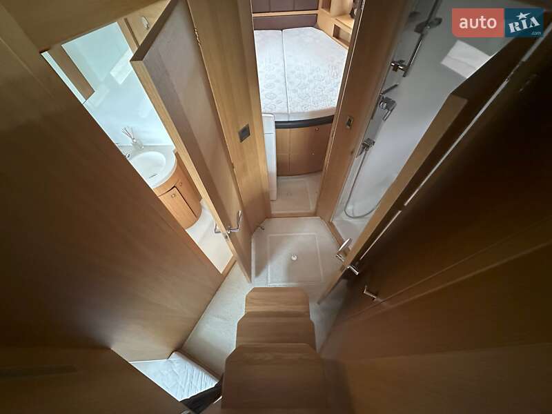 Моторная яхта Galeon 380 2018 в Киеве фото 11 Моторная яхта Galeon 380 2018 в Киеве