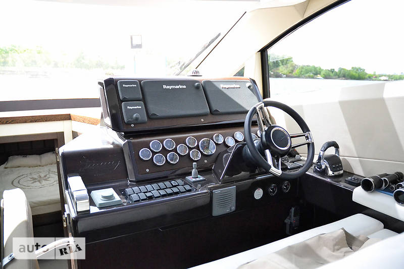 Моторная яхта Galeon 430 2012 в Киеве