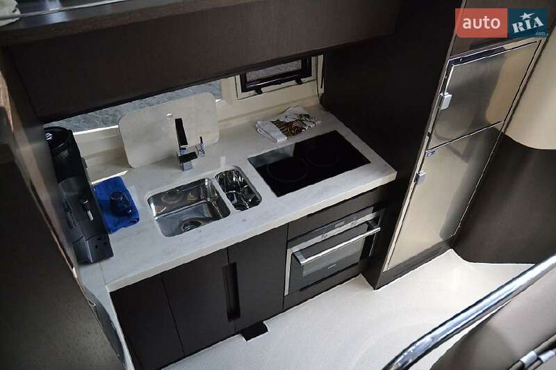 Моторная яхта Galeon 430 2012 в Киеве