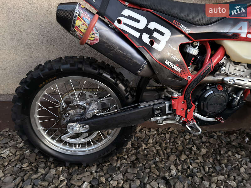 Мотоцикл Внедорожный (Enduro) Gas Gas EC 2023 в Ивано-Франковске фото 12 Мотоцикл Внедорожный (Enduro) Gas Gas EC 2023 в Ивано-Франковске