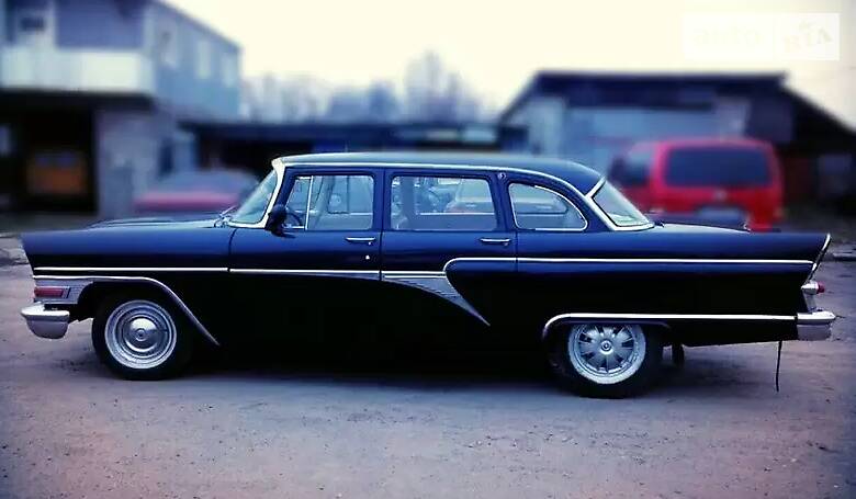Лимузин ГАЗ 13 Чайка 1962 в Львове