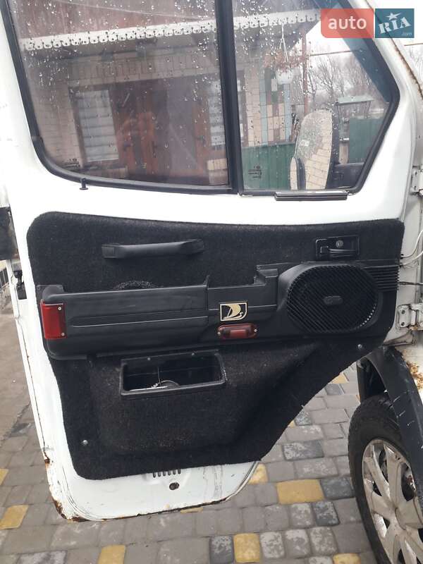 Мінівен ГАЗ 2217 Баргузин 2001 в Хмельницькому