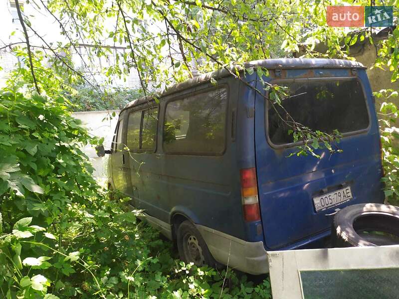 Мікроавтобус ГАЗ 2217 Соболь 2004 в Дніпрі