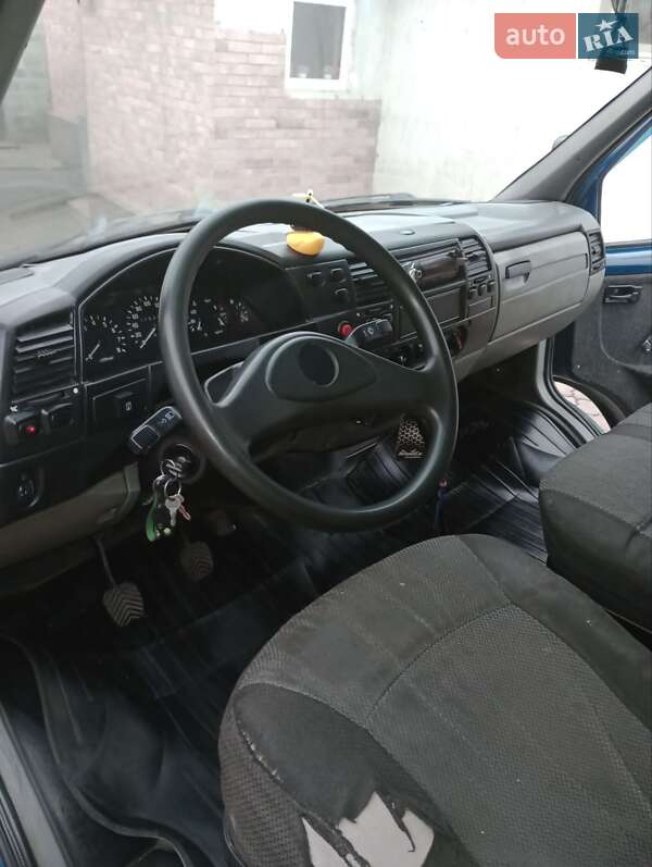 Мікроавтобус ГАЗ 2217 Соболь 2006 в Зміїві фото 10 Мікроавтобус ГАЗ 2217 Соболь 2006 в Зміїві