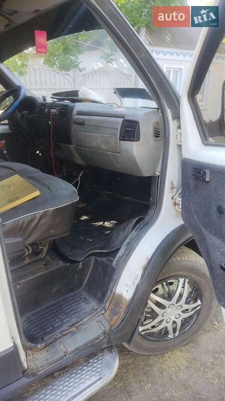 Микроавтобус ГАЗ 2217 Соболь 2003 в Николаеве