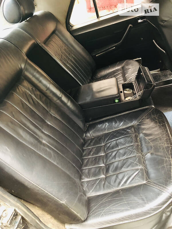 Седан ГАЗ 24-10 Волга 1986 в Черновцах