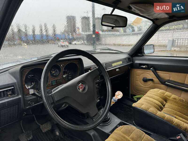Седан ГАЗ 24-10 Волга 1988 в Києві