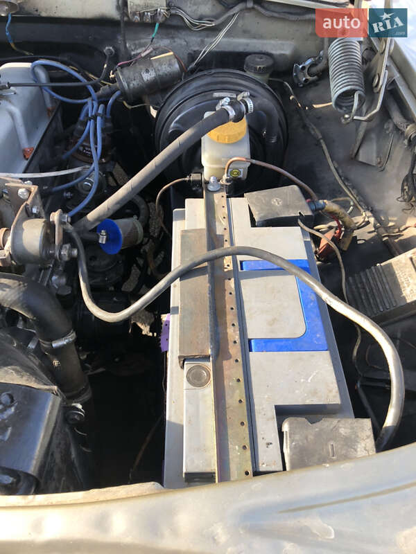 Седан ГАЗ 24-10 Волга 1989 в Києві