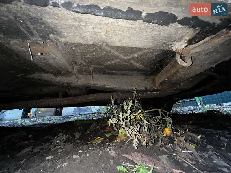 Седан ГАЗ 24-10 Волга 1992 в Яготині