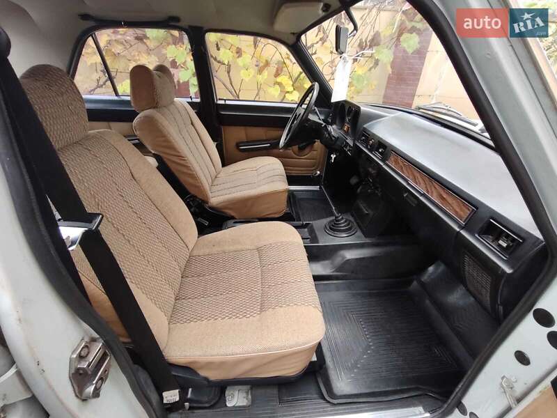 Седан ГАЗ 24-10 Волга 1990 в Ужгороді