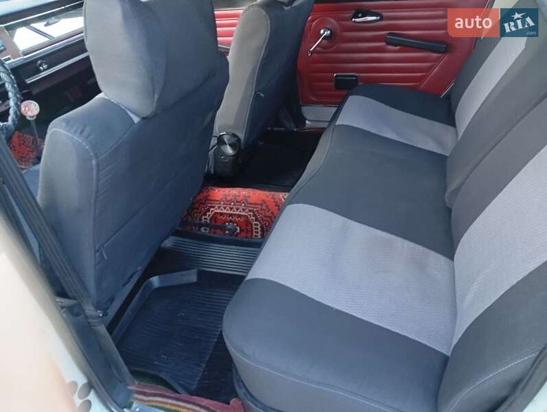 Седан ГАЗ 24-10 Волга 1985 в Черкасах фото 8 Седан ГАЗ 24-10 Волга 1985 в Черкасах