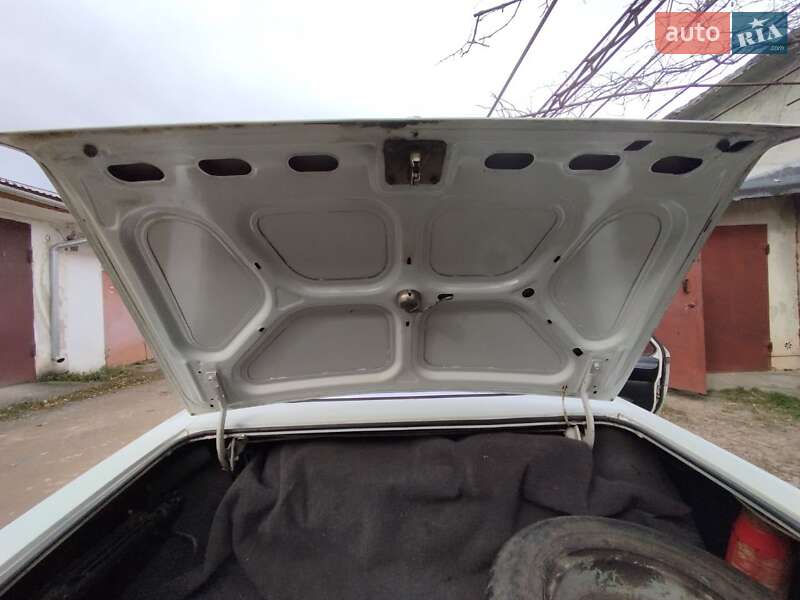 Седан ГАЗ 24-10 Волга 1989 в Стрию