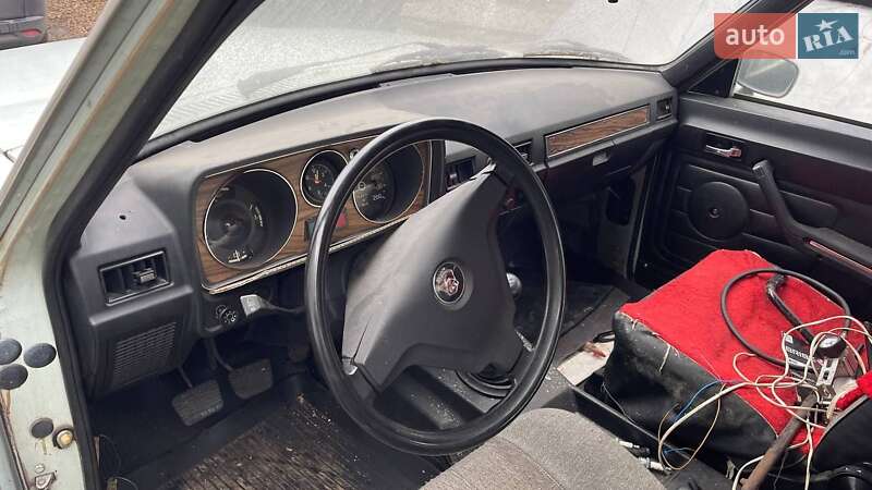 Седан ГАЗ 24-10 Волга 1988 в Києві