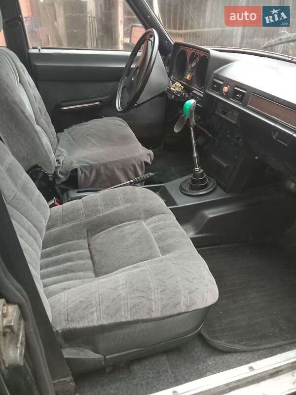 Седан ГАЗ 24-10 Волга 1990 в Нових Петрівцях