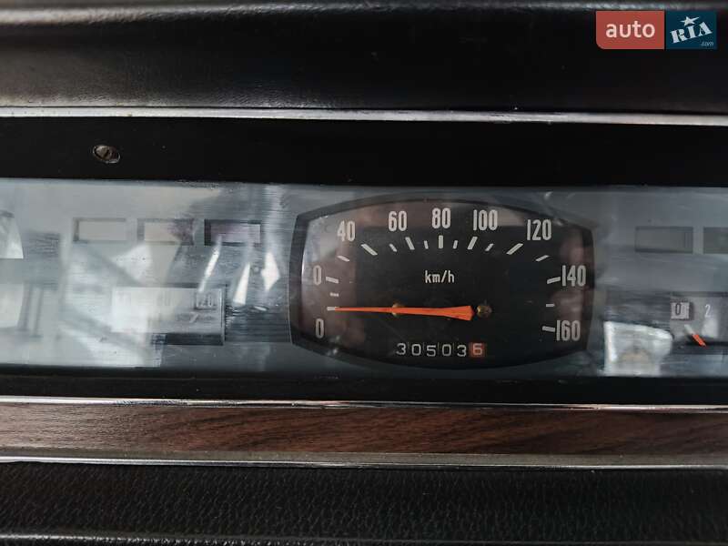 Седан ГАЗ 24 Волга 1977 в Коростені