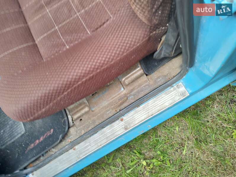 Седан ГАЗ 24 Волга 1977 в Києві