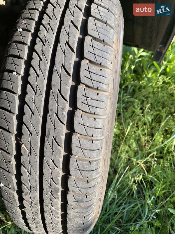 Седан ГАЗ 24 Волга 1976 в Киеве