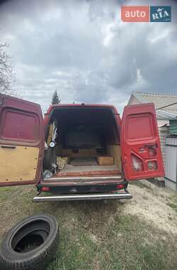 Грузовой фургон ГАЗ 2705 Газель 2005 в 