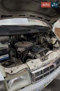 Грузовой фургон ГАЗ 2705 Газель 2002 в 