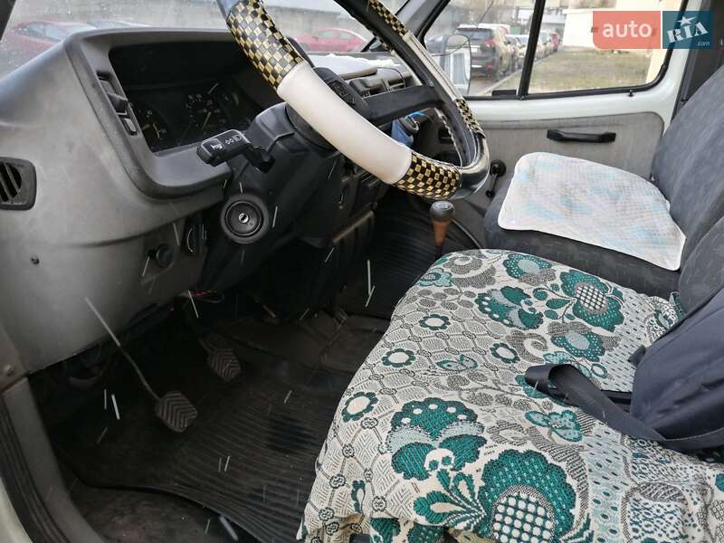 Грузопассажирский фургон ГАЗ 2705 Газель 2001 в Львове