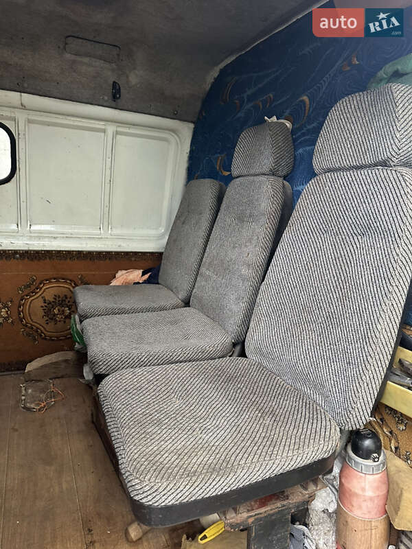 Грузовой фургон ГАЗ 2705 Газель 2000 в Чернигове