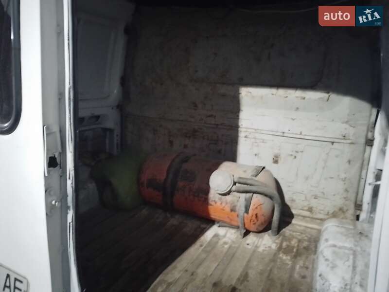 Вантажний фургон ГАЗ 2752 Соболь 2005 в Хотині