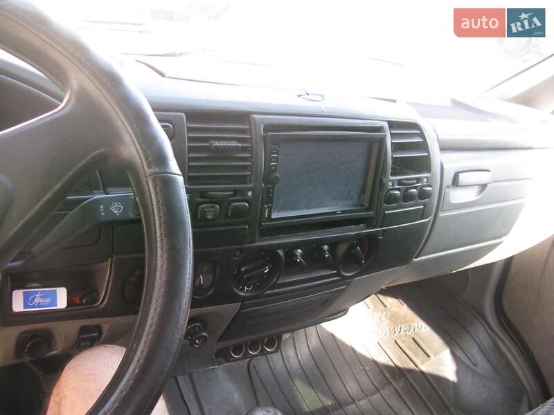 Минивэн ГАЗ 2752 Соболь 2003 в Броварах