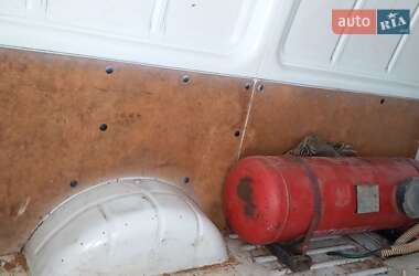 Грузовой фургон ГАЗ 2752 Соболь 2002 в 