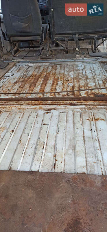 Вантажний фургон ГАЗ 2752 Соболь 2005 в Теребовлі