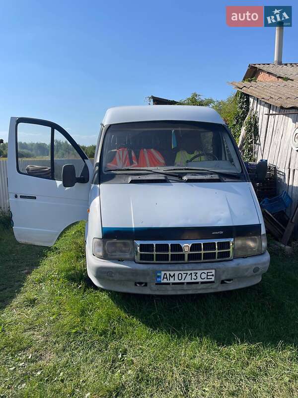 Вантажопасажирський фургон ГАЗ 2752 Соболь 2002 в Житомирі