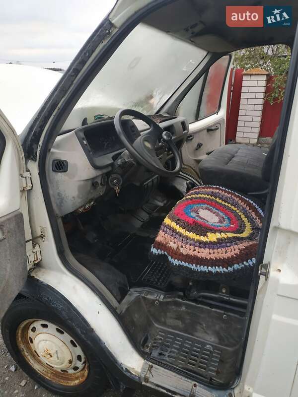 Вантажний фургон ГАЗ 2752 Соболь 2000 в Ємільчиному фото 16 Вантажний фургон ГАЗ 2752 Соболь 2000 в Ємільчиному