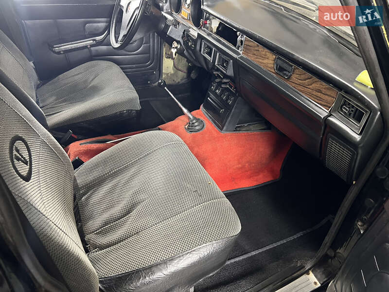 Седан ГАЗ 3102 Волга 1993 в Полтаве