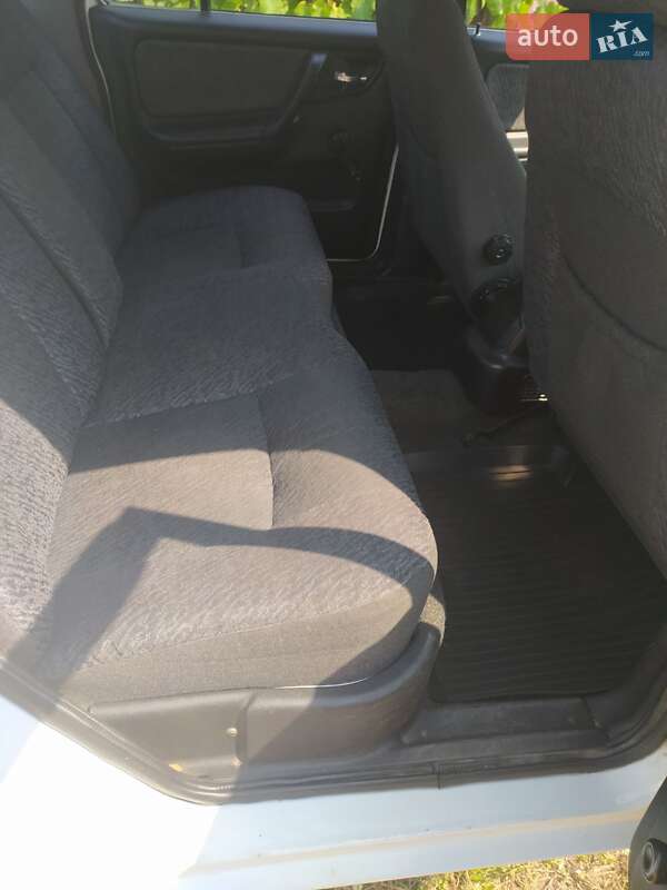 Седан ГАЗ 3110 Волга 2003 в Чернигове фото 66 Седан ГАЗ 3110 Волга 2003 в Чернигове