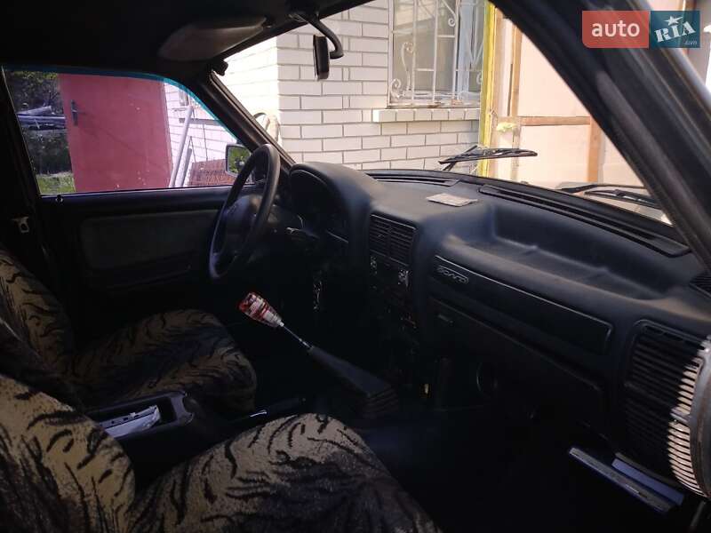 Седан ГАЗ 3110 Волга 2003 в Киеве