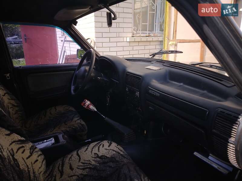 Седан ГАЗ 3110 Волга 2003 в Киеве