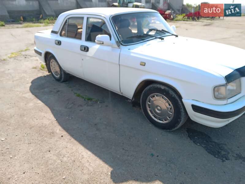 Седан ГАЗ 3110 Волга 2001 в Новій Одесі