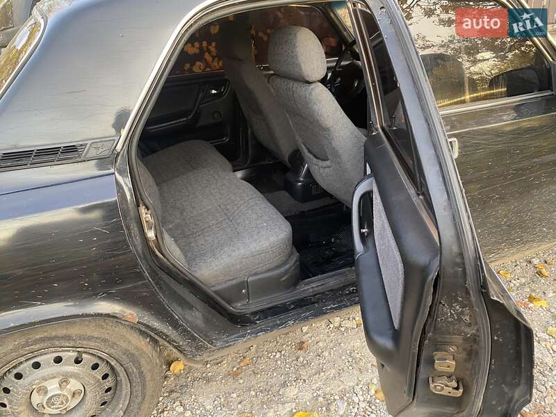 Седан ГАЗ 3110 Волга 2001 в Вільнянську