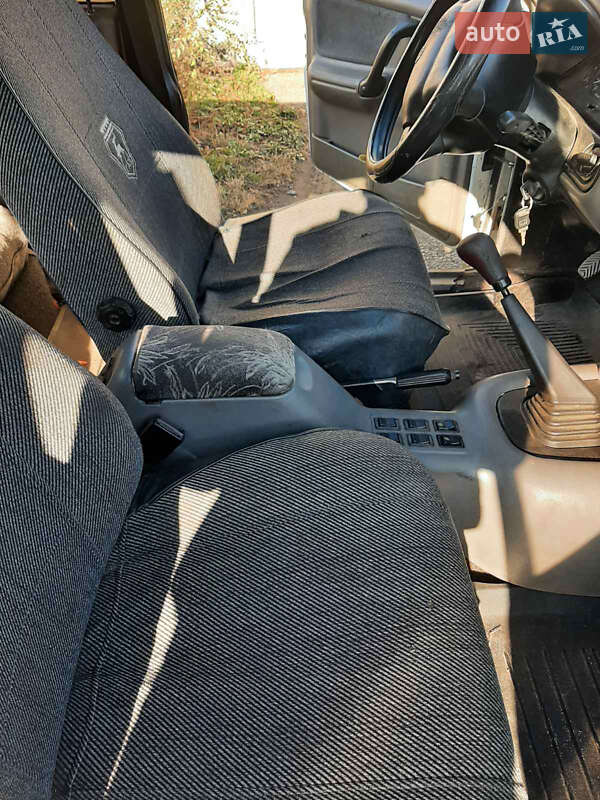 Седан ГАЗ 3110 Волга 2000 в Кривому Розі