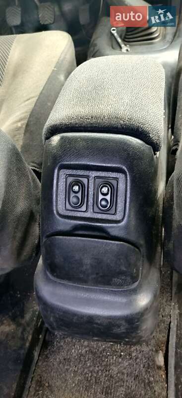 Седан ГАЗ 3110 Волга 2000 в Золотоноші