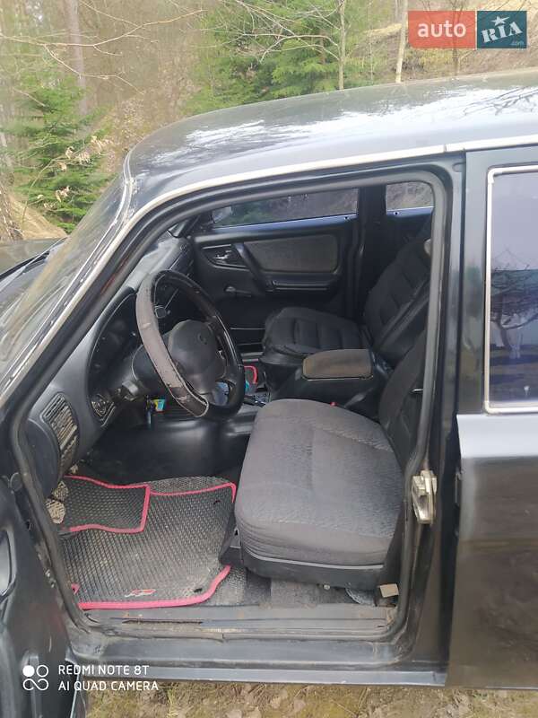 Седан ГАЗ 3110 Волга 2003 в Києві